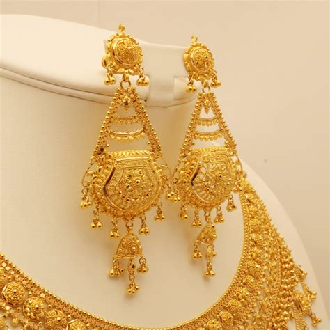 Women's Designer Earrings .